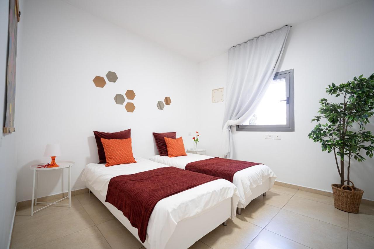 Harav Kuk Modern Apartment By Nimizz Jerusalem Exterior foto